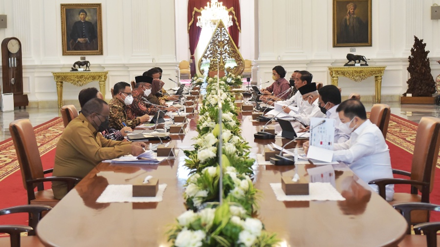 Rapat Kabinet Presiden Jokowi bersama Menteri (BPMI : Setpres)