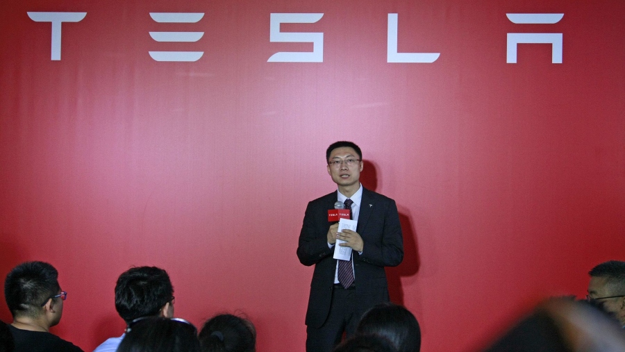 Tom Zhu, orang kepercayaan Elon Musk di Tesla