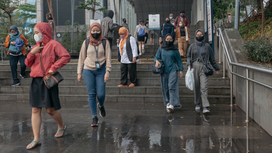 Aktivitas warga Jakarta, Indonesia (Bloomberg/Muhammad Fadli)