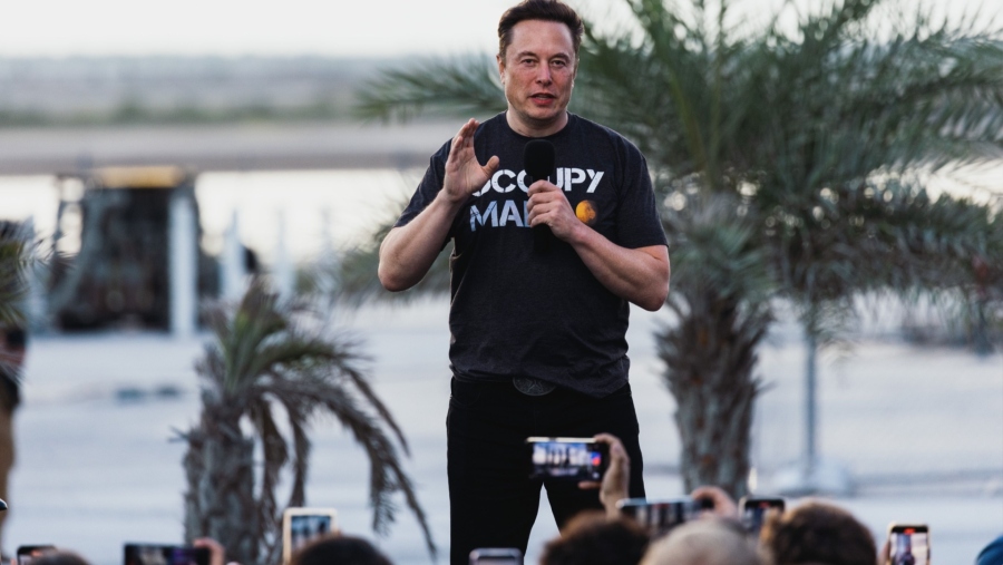 Elon Musk (Jordan Vonderhaar/Bloomberg)