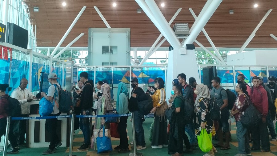Para penumpang Lion Air yang tabrak garbarata di Merauke diberangkatkan Senin (27/1) (DOK Humas Ditjen Perhubungan Udara)