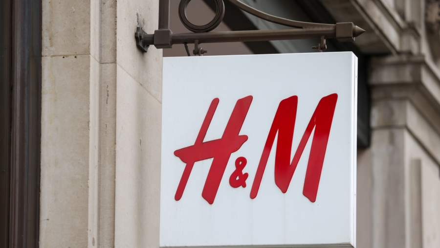 Logo Perusahaan H&M (Sumber: Hollie Adams/Bloomberg)