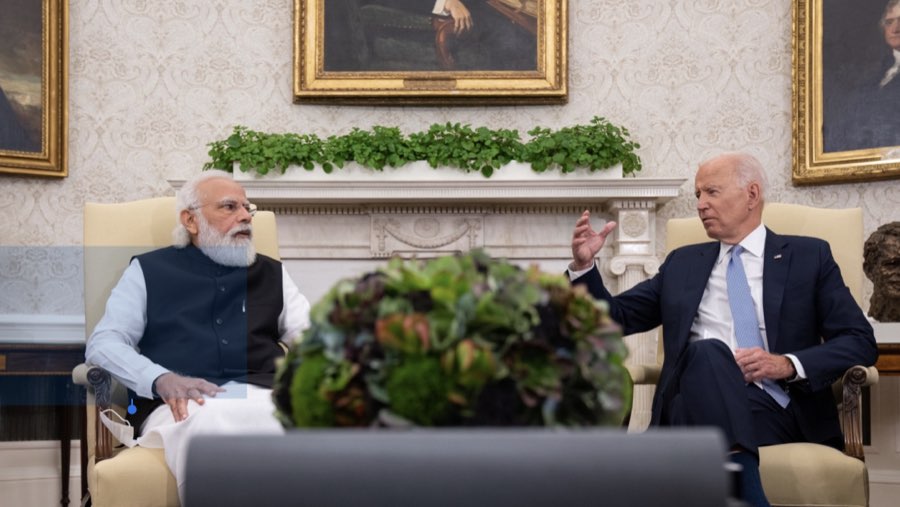 PM India Narendra Modi dan Presiden AS Joe Biden (Sumber: Bloomberg)