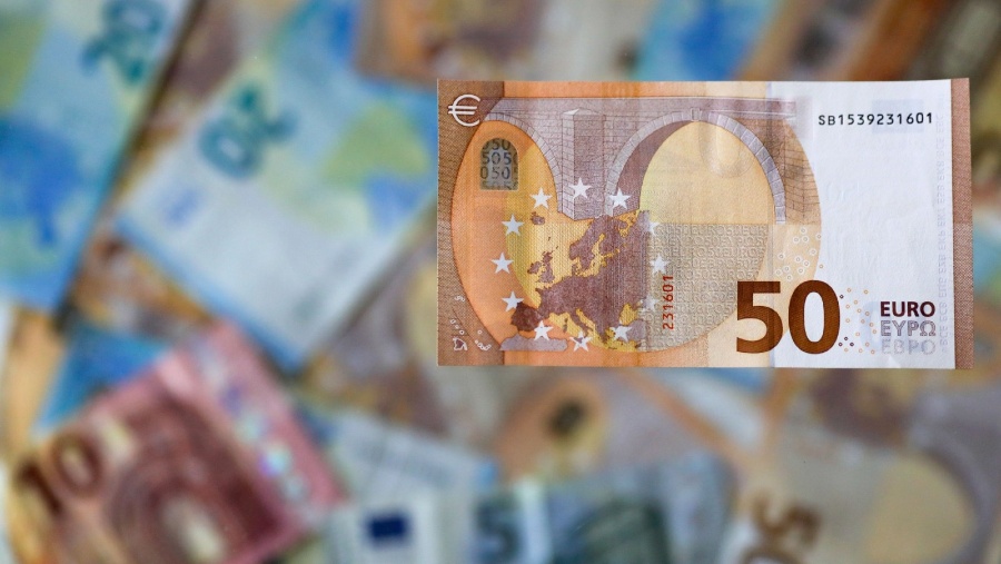 Ilustrasi Mata Uang Euro (Sumber: Alessia Pierdomenico/Bloomberg)
