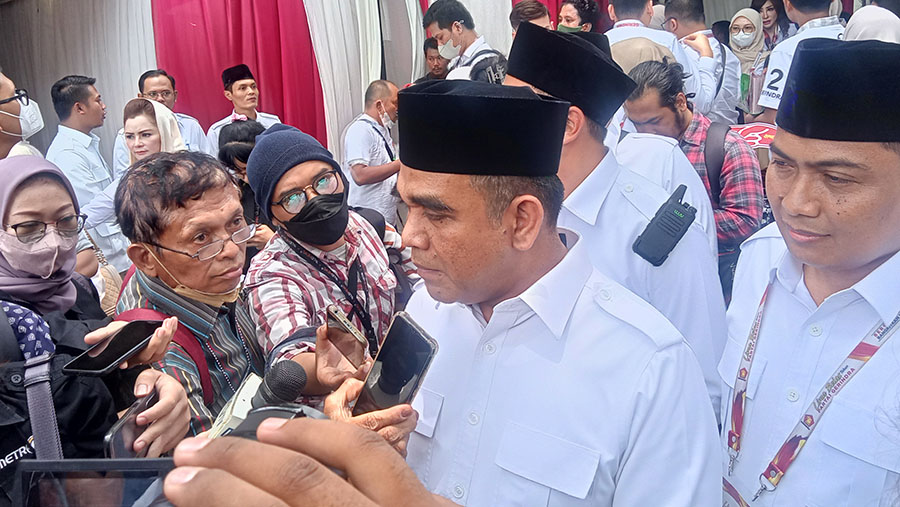 Ahmad Muzani, Sekretaris Jenderal DPP partai Gerindra dalam gelaran HUT DPP partai Gerindra yang ke -15. (Bloomberg Technoz/ Sultan Ibnu Affan)