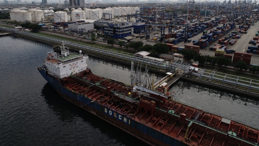 Pelabuhan Tanjung Priok (Sumber: Dimas Ardian/Bloomberg)