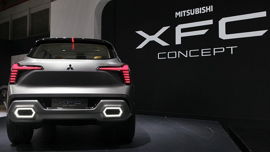 Mitsubishi XFC Concept dipamerkan dalam ajang IIMS 2023 di JIExpo, Jakarta, Kamis (16/2/2023). (Bloomberg Technoz/ Andrean Kristianto)