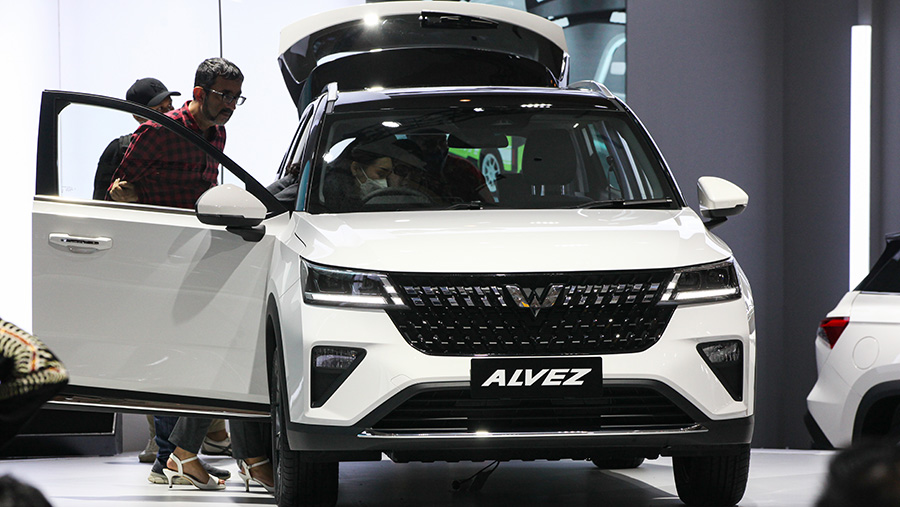 Wuling kembali melebarkan sayapnya di pasar  segmen compact SUV dengan memperkenalkan Alves. (Bloomberg Technoz/ Andrean Kristianto)