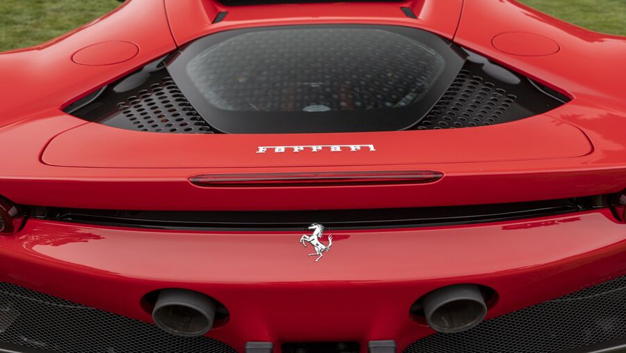 Supercar Ferrari SF90 Stradale. (Fotografer: David Paul Morris/Bloomberg)