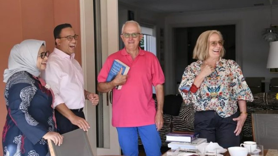 Anies Baswedan dan istrinya Ferry Farhati berkunjung ke rumah mantan PM Australia Malcolm Turnbull di Sydney (Instagram Anies Baswedan)