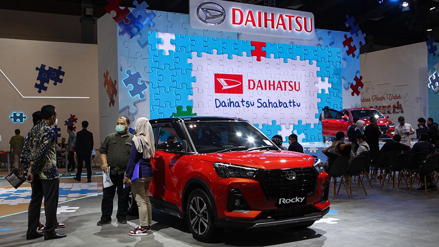 Daihatsu Rocky di pameran otomotif Gaikindo Jakarta Auto Week (GJAW) 2023, JCC Senayan, Jumat (10/3/2023). (Bloomberg Technoz/ Andrean Kristianto)