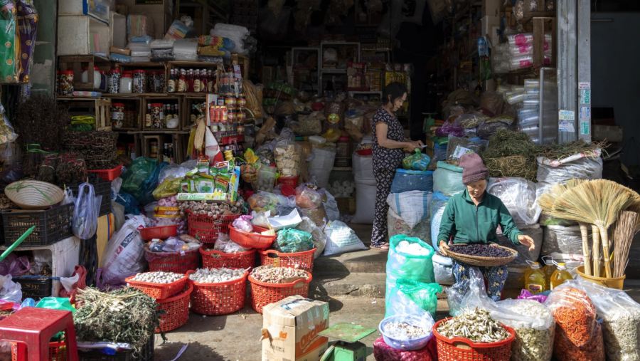 Pasar di Vietnam (Sumber: Bloomberg)