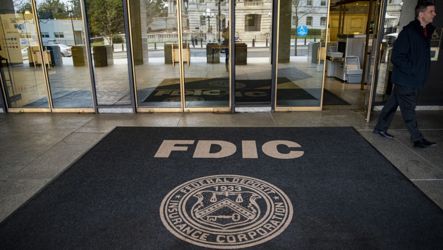 FDIC (Bloomberg)