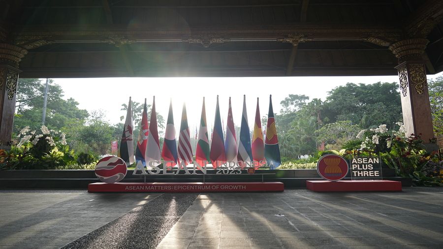 Bendera negara anggota Asean di acara Asean Finance Ministers and Central Bank Governors (AFMGM) 2023 di Nusa Dua, Bali. (Dok: BI)