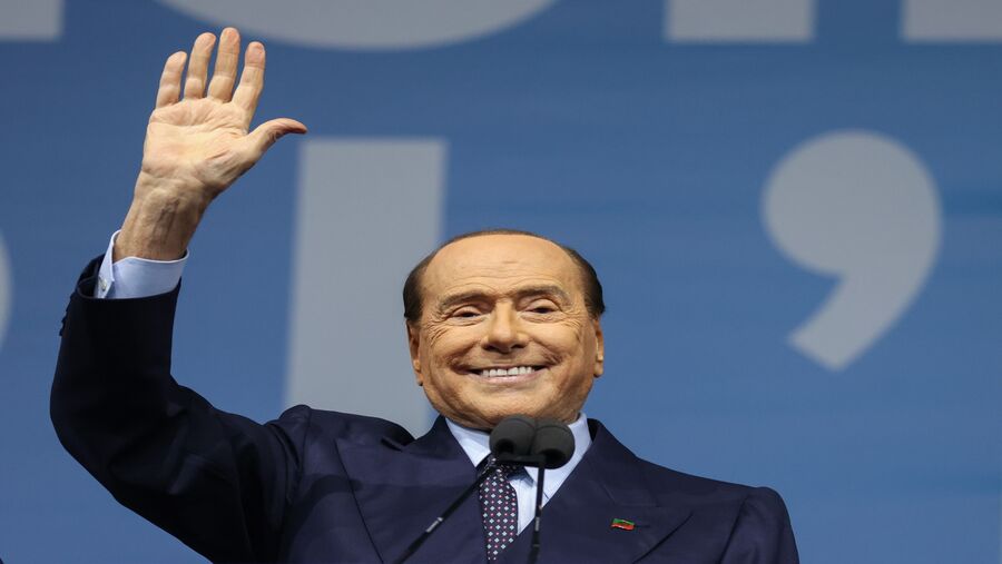 Mantan Perdana Menteri Italia Silvio Berlusconi. (Dok. Bloomberg)