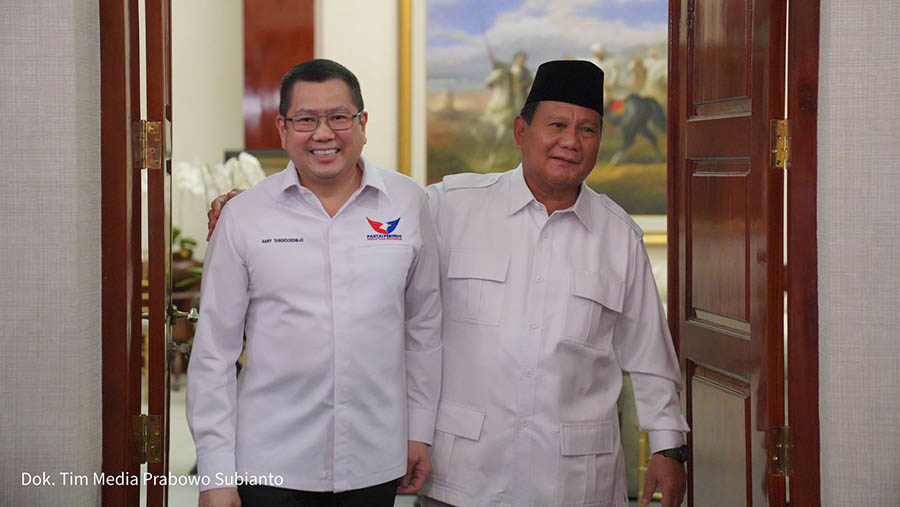 Ketua Umum Partai Gerindra Prabowo Subianto menerima kunjungan dari Ketua Umum Partai Perindo Hary Tanoesoedibjo. (Dok. Tim Media Prabowo Subianto)
