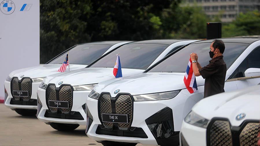 BMW i7 Kendaraan Mewah Petinggi Negara KTT ASEAN
