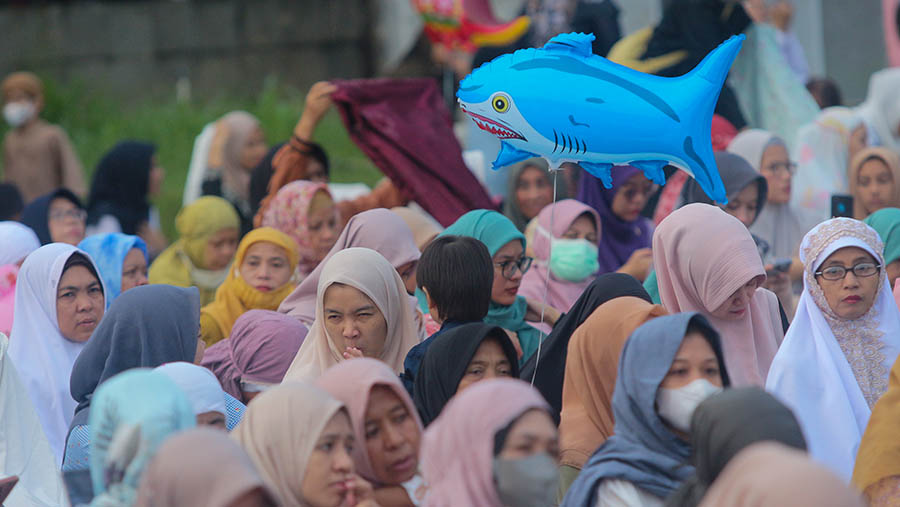 Perbedaan disebut wajar dan biasa terjadi karena ada perbedaan metode pengamatan hilal. (Bloomberg Technoz/ Andrean Kristianto)