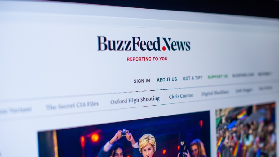Media BuzzFeed menutup bisnis kantor beritanya dan melakukan PHK terhadap 10% karyawannya (Bloomberg)