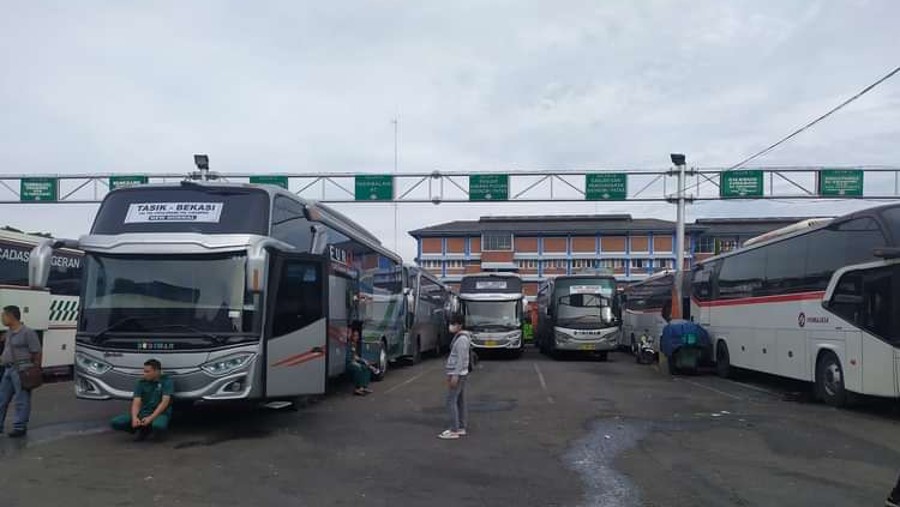 Terminal bus di Bekasi (Bloomberg Technoz/Rezha Hadyan)