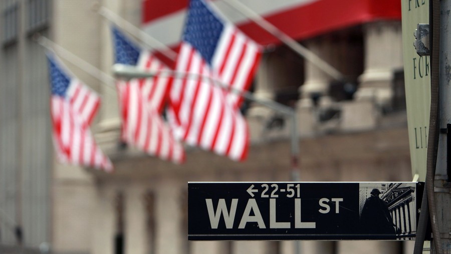 Papan Wall Street di pusat perekonomian New Yorks, Amerika Serikat (AS). (Dok Bloomberg)