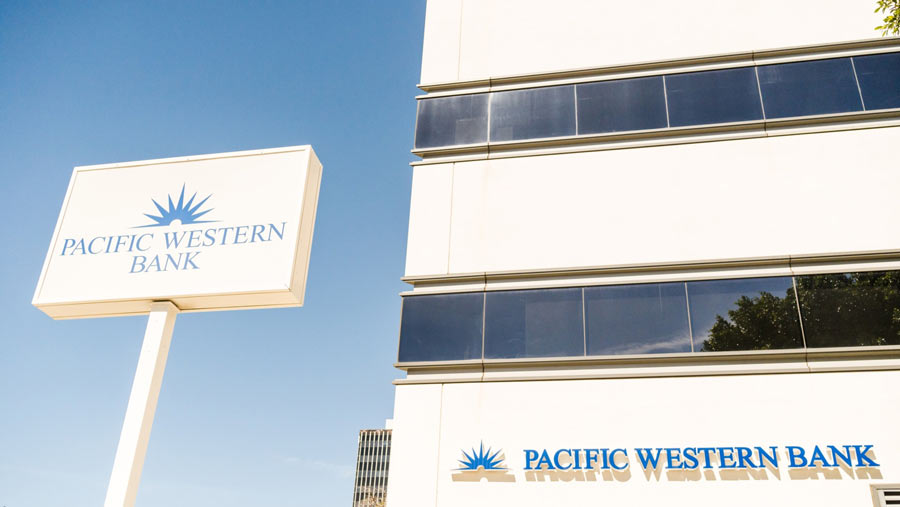 Pacific Western Bank di Encino, California, AS (Morgan Lieberman/Bloomberg)