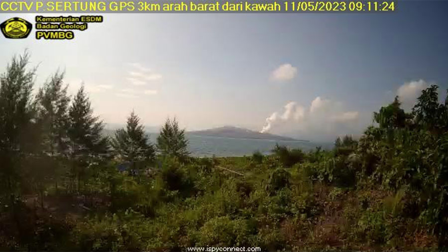 CCTV Erupsi anak gunung krakatau, Rabu (11/5/2023). (Dok. PVMBG ESDM)