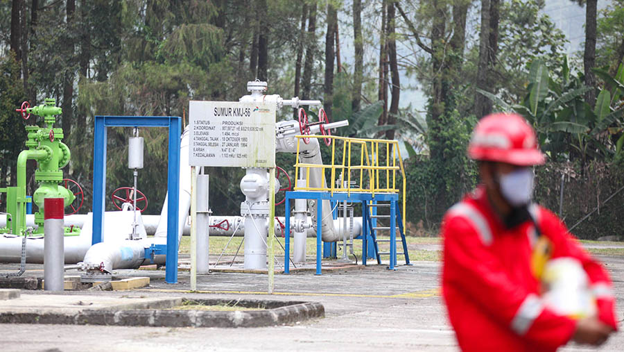 Sumur bor produksi KMJ 56 yang dioperasikan PT Pertamina Geothermal Energy di Garut, Rabu (17/5/2023). (Bloomberg Technoz/ Andrean Kristianto)