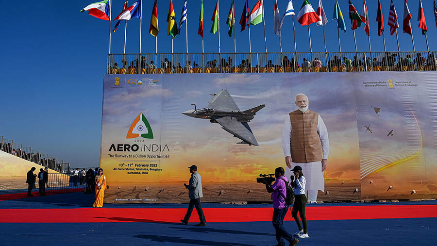 Pertunjukan udara dan pameran Aero India 2023 di Bengaluru pada bulan Februari. (Prakash Singh/Bloomberg)
