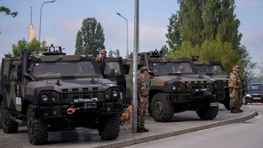 Tentara NATO (Sumber: Bloomberg)