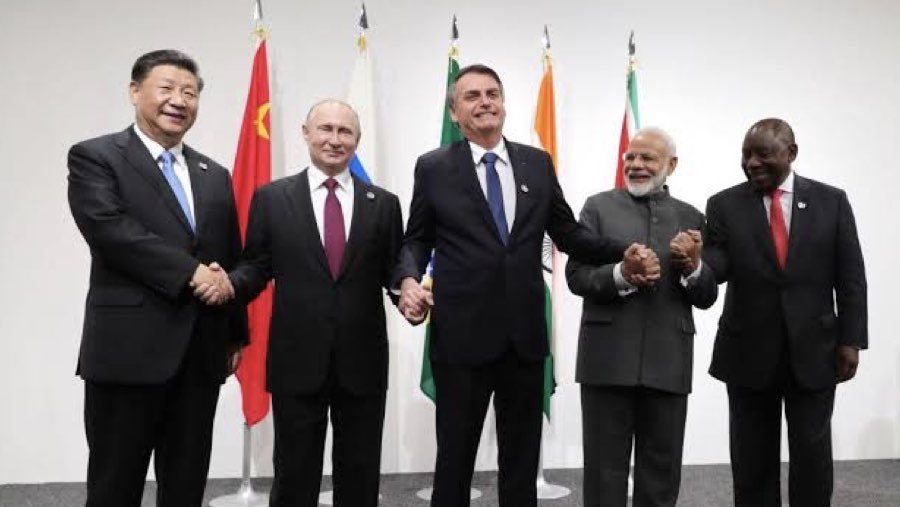 Pimpinan negara-negara BRICS (Sumber: Bloomberg)