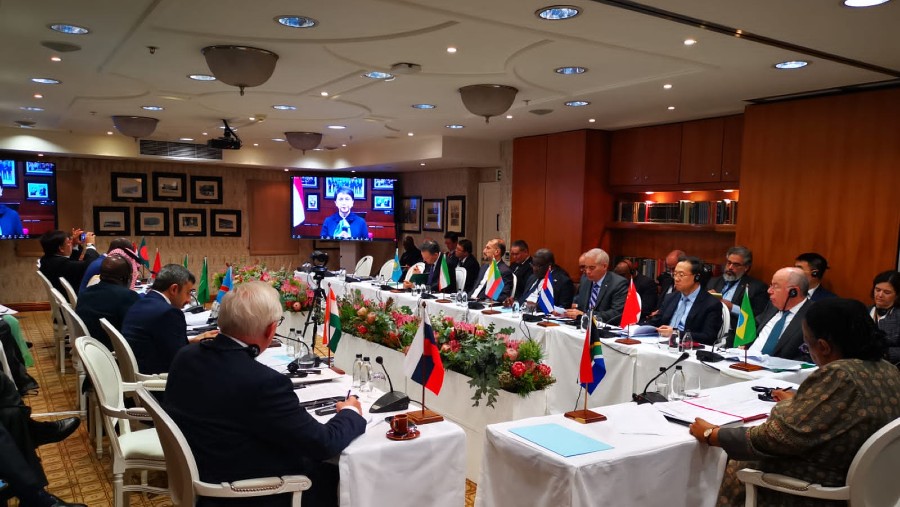 Menlu Retno Marsudi berbicara di pertemuan BRICS secara virtual (Dok Kemlu RI)