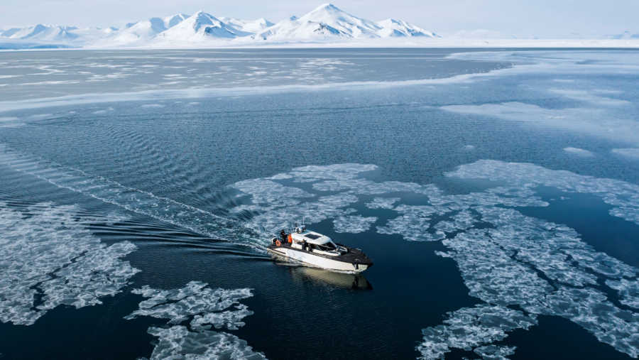Laut Arktik (Sumber: Bloomberg)