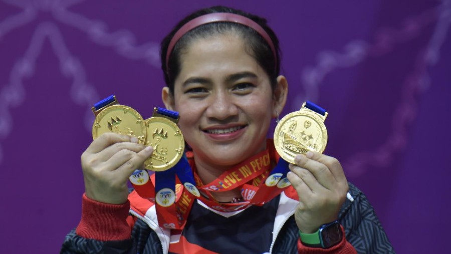 Atlet difabel putri cabang bulutangkis, Leani Ratri Oktila meraih tiga medali emas di ASEAN Para Games Kamboja. (Dok. Kemenpora)