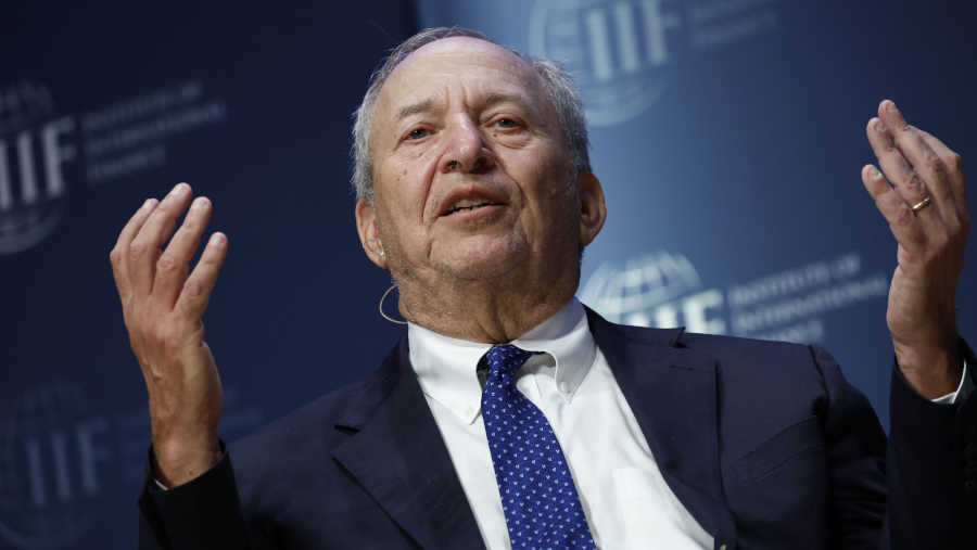 Mantan Menteri Keuangan AS Lawrence Summers. (Sumber: Bloomberg)