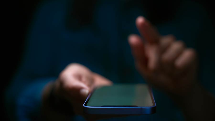 Ilustrasi penyadapan. (Photo By monkeybusiness via Envato)