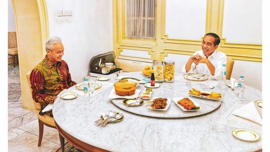 Presiden Jokowi dan Ganjar Pranowo makan malam bersama (Instagram Ganjar Pranowo)