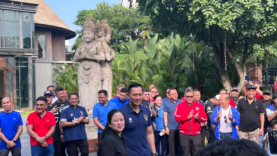 Puan Maharani dan AHY bertemu di Senayan, Jakarta (Bloomberg Technoz/Krizia Putri Kinanti)