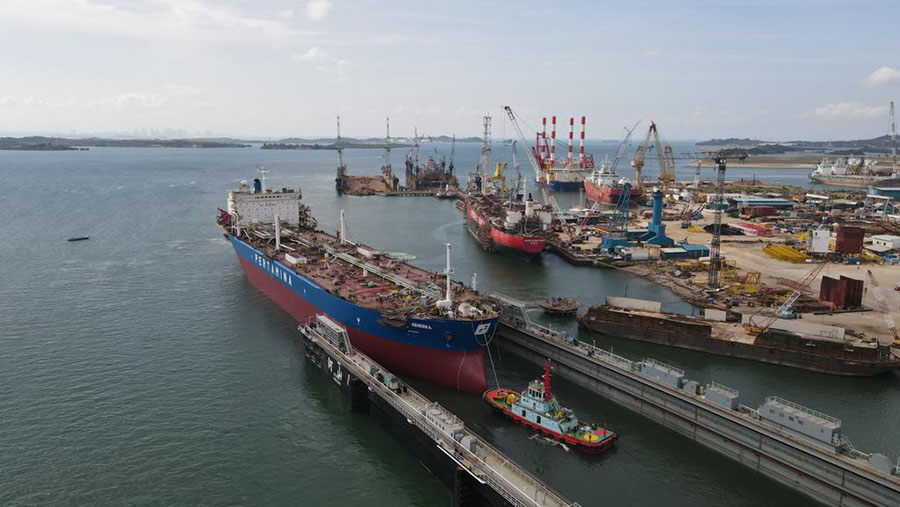 Kapal Floating Storage and Offloading (FSO) Pertamina Abherka milik PT Pertamina International Shipping (PIS). (Dok. Pertamina International Shipping)