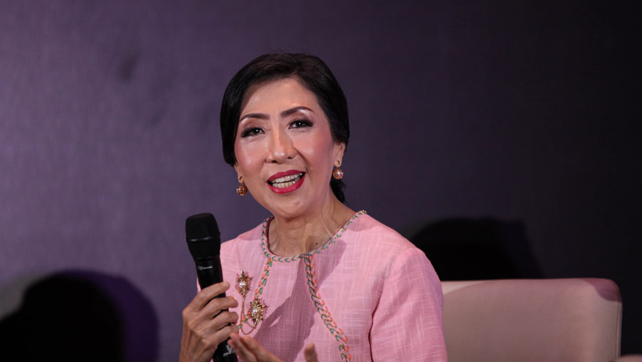 Direktur Keuangan BCA, Vera Eve Lim saat acara ‘Women on The Move' di Jakarta, Rabu (21/6/2023). (Bloomberg Technoz/ Andrean Kristianto)