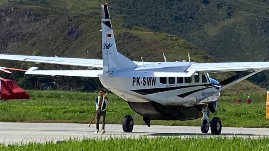  Pesawat PT. Semuwa Aviasi Mandiri (SAM Air) jenis Cessna 208 Caravan 675 PK-SMW. (Dok Polda Papua)