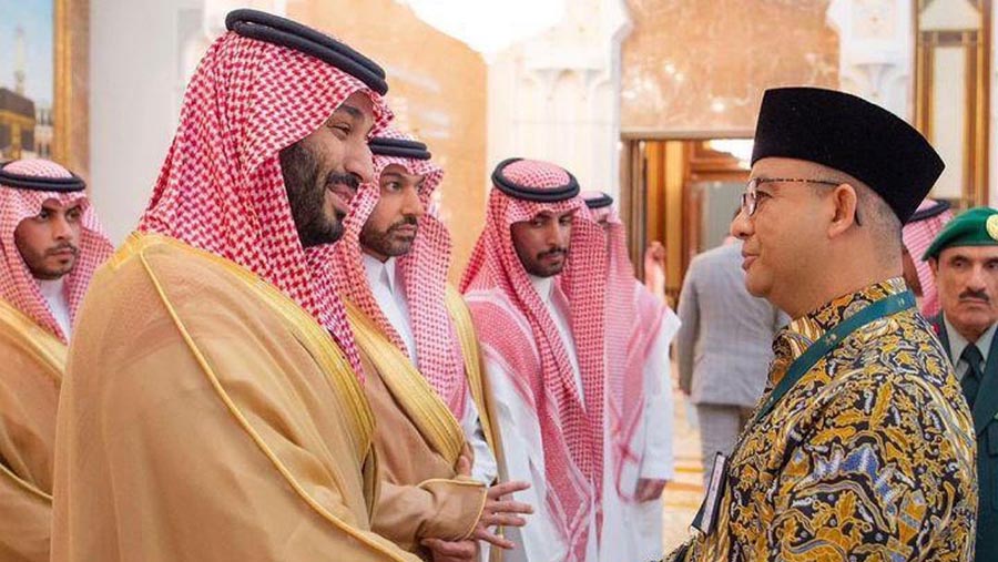 Anies Baswedan bertemu Putra Mahkota Kerajaan Arab Saudi, Pangeran Muhammad bin Salman al-Saud (MBS). (Tangkapan Layar Instagram @aniesbaswedan)