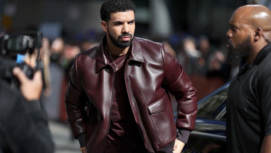 Gaya quiet luxury Drake (Sumber: Bloomberg)