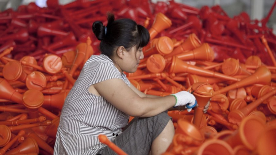 Ilustrasi plastik made in China (Sumber: Bloomberg)