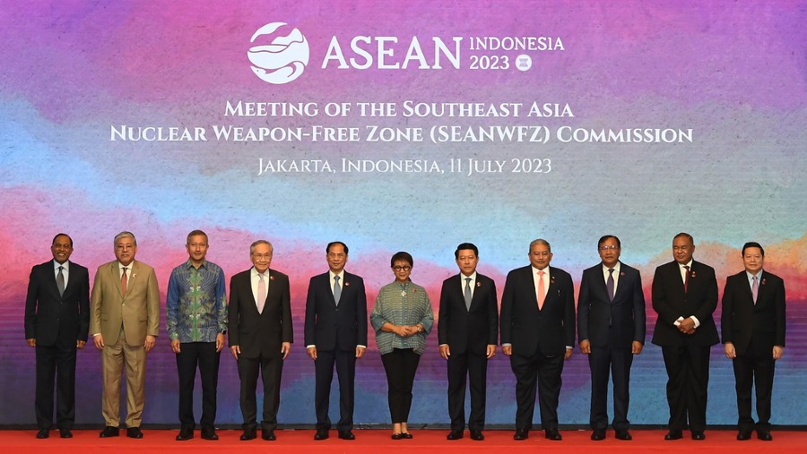 Menteri Luar Negeri Retno Marsudi dalam pertemuan Komisi Southeast Asia Nuclear Weapon Free Zone (SEANWFZ) (Dok. Kemenlu)