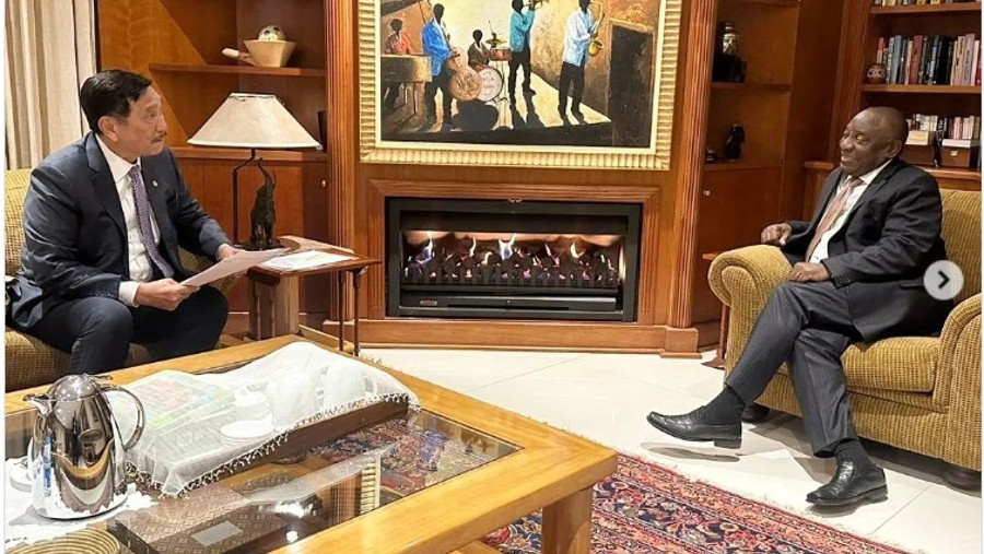 Menko Marives Luhut Binsar Pandjaitan dan Presiden Afrika Selatan Cyril Ramaphosa./dok Instagram