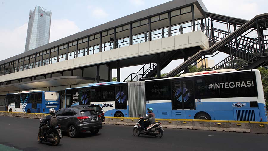 Peningkatan kapasitas ini mencakup rute dua arah baik yang ke arah Pinang Ranti maupun ke Pluit. (Bloomberg Technoz/ Andrean Kristianto)