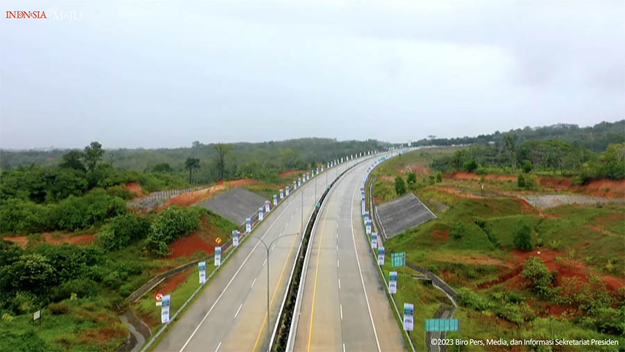 Jalan Tol Bengkulu-Taba Penanjung, 20 Juli 2023. (Tangkapan Layar Youtube Sekretariat Presiden)