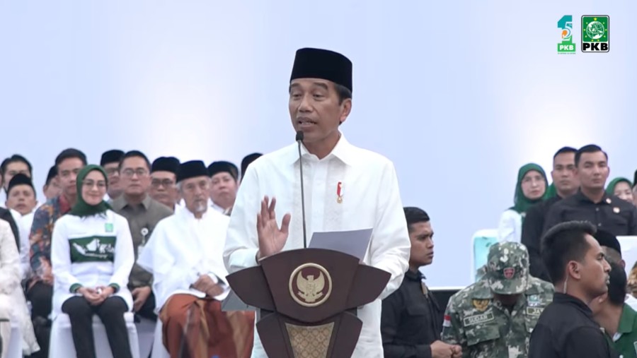 Pidato sambutan Presiden Joko Widodo (Jokowi) dalam acara Syukuran 1 Abad NU, 25 Tahun PKB di Solo, Minggu (23/7/2023). (dok Tangkapan Layar)