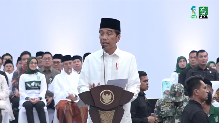 Pidato sambutan Presiden Joko Widodo (Jokowi) dalam acara Syukuran 1 Abad NU, 25 Tahun PKB di Solo, Minggu (23/7/2023). (dok Tangkapan Layar)